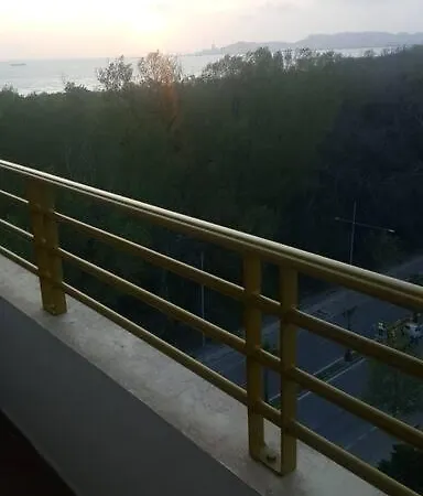 One Bedroom By The Seaside 아파트 *